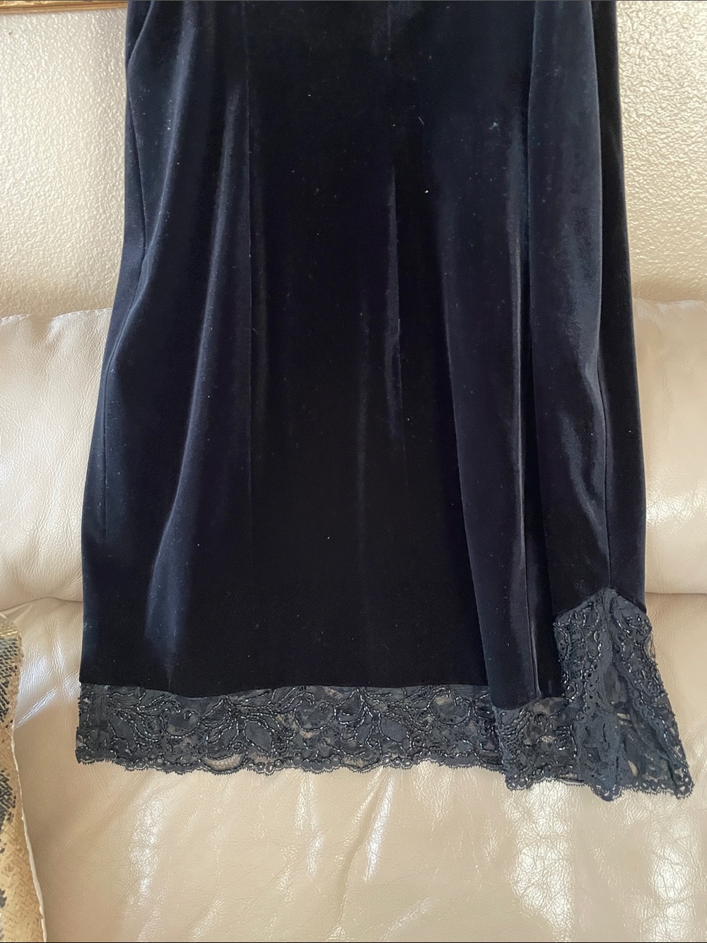 Laundry By Shelli Segal Black Velvet Slip Dress Beaded Embroidered Lace Trim - Picture 8 of 9